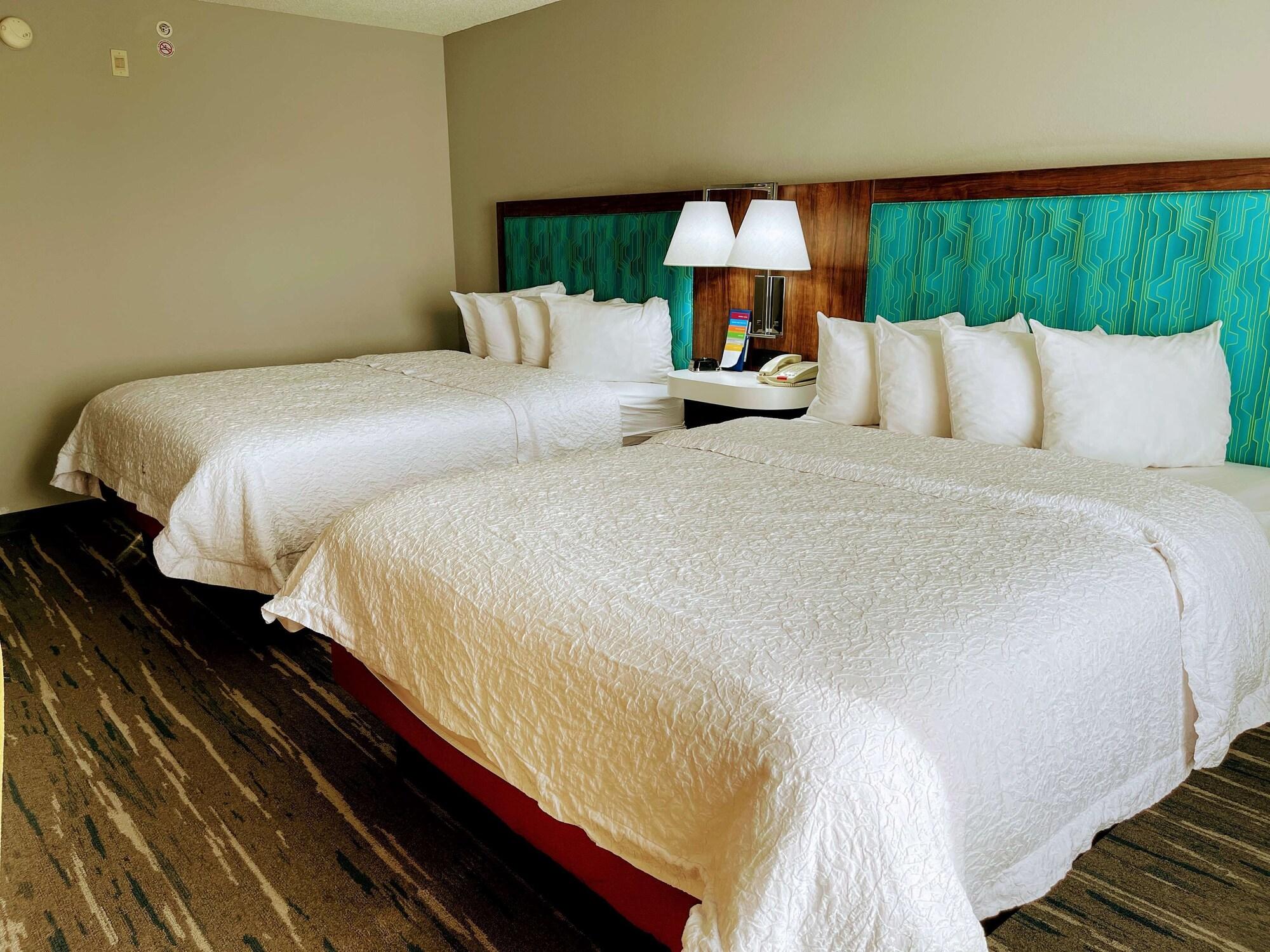 Hampton Inn & Suites Pensacola I-10 N At University Town Plaza Eksteriør billede
