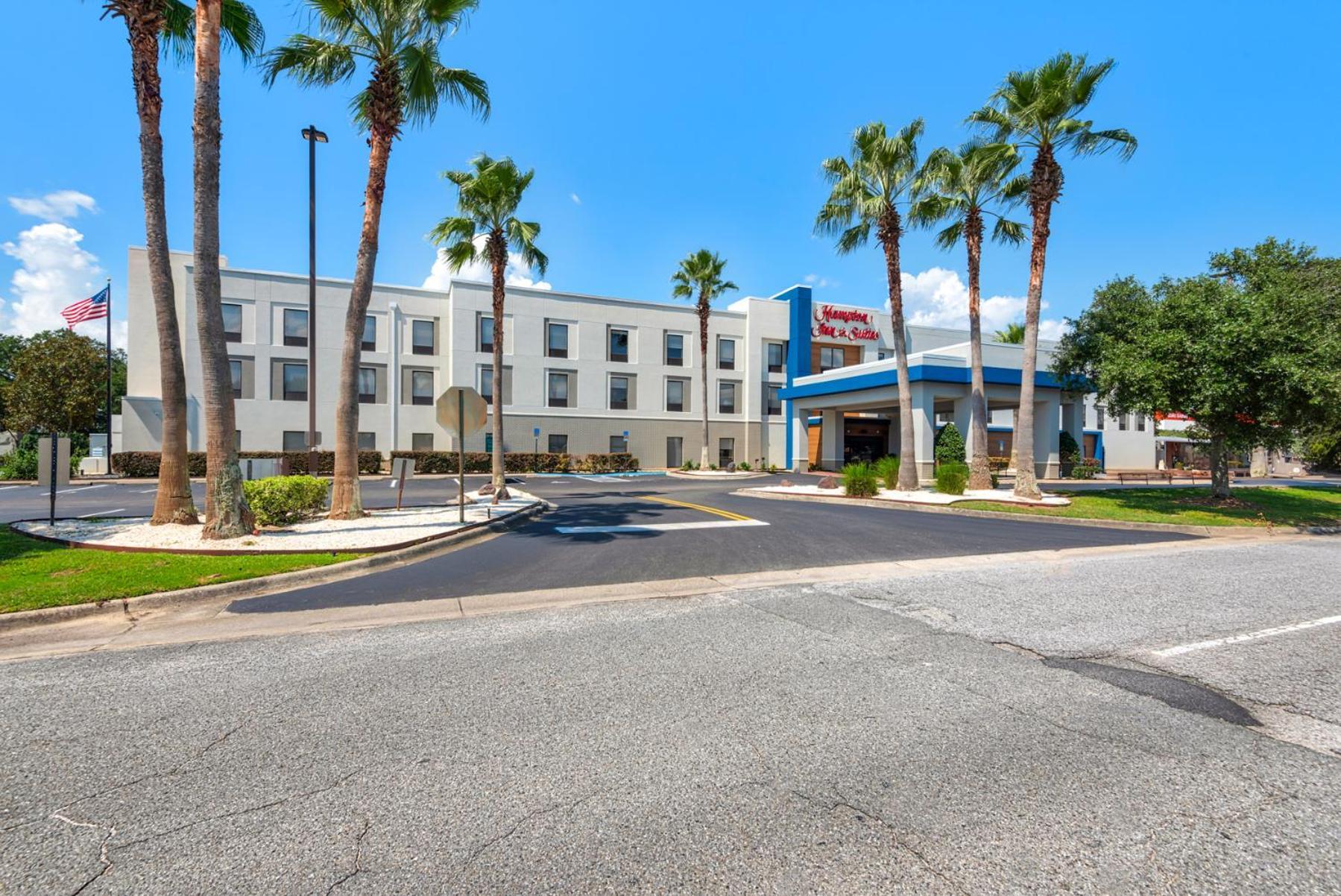 Hampton Inn & Suites Pensacola I-10 N At University Town Plaza Eksteriør billede