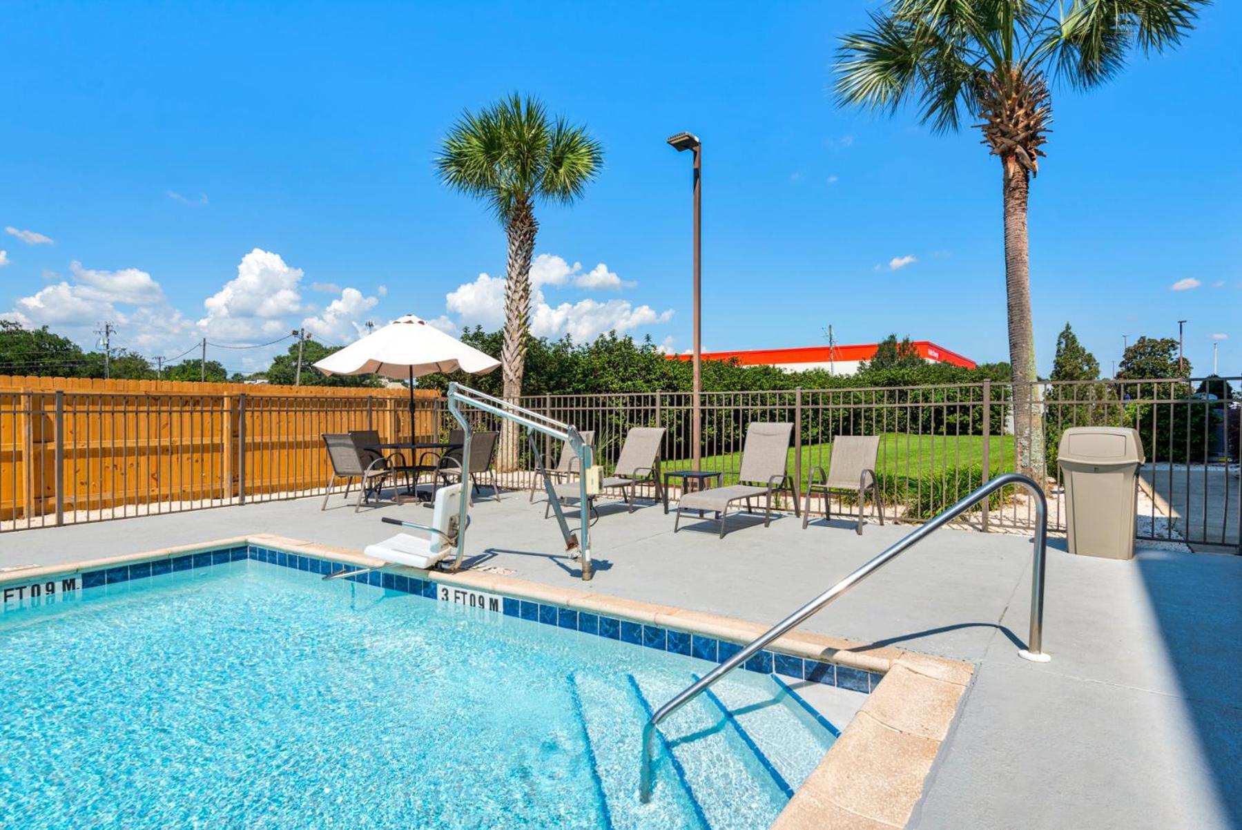 Hampton Inn & Suites Pensacola I-10 N At University Town Plaza Eksteriør billede