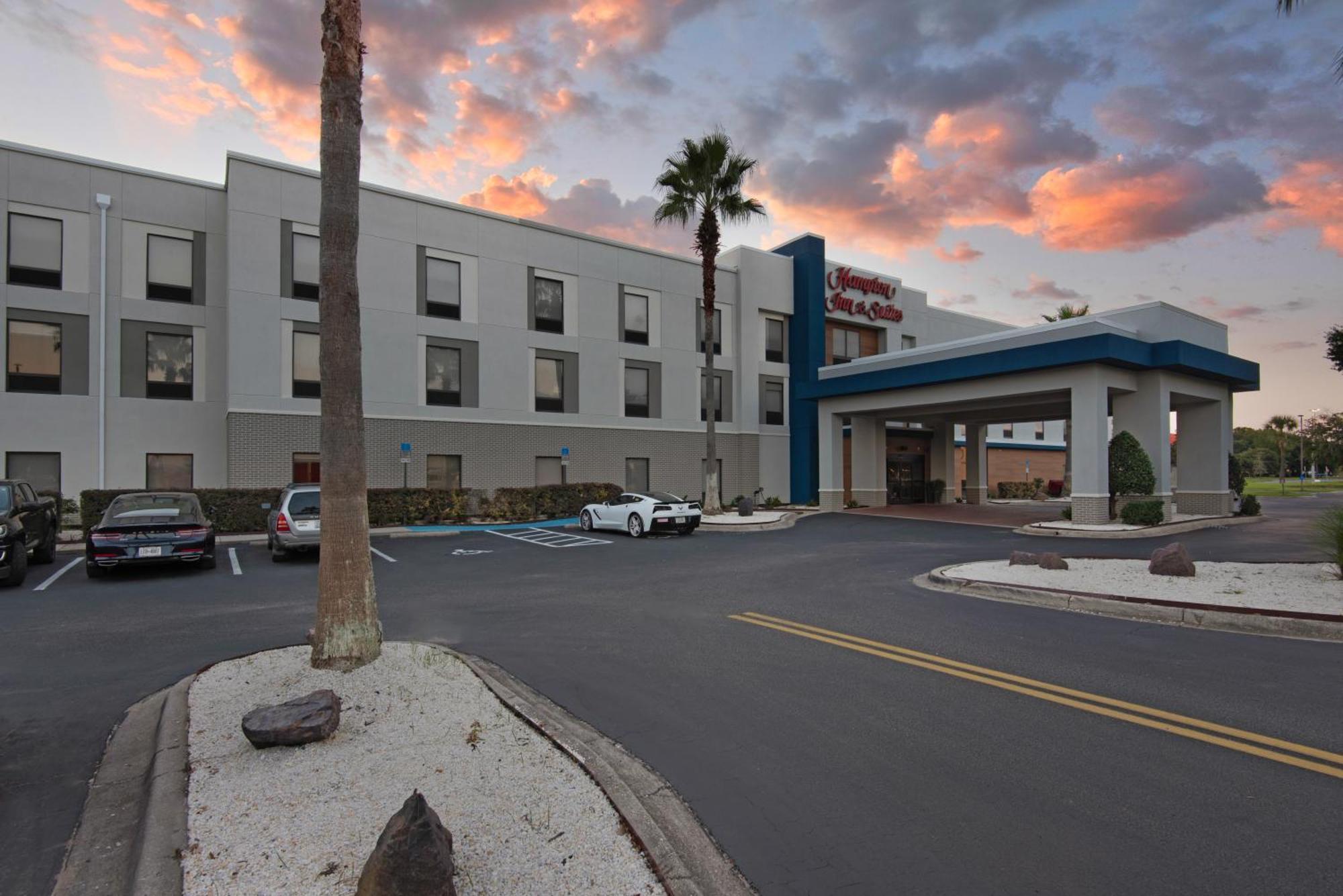 Hampton Inn & Suites Pensacola I-10 N At University Town Plaza Eksteriør billede