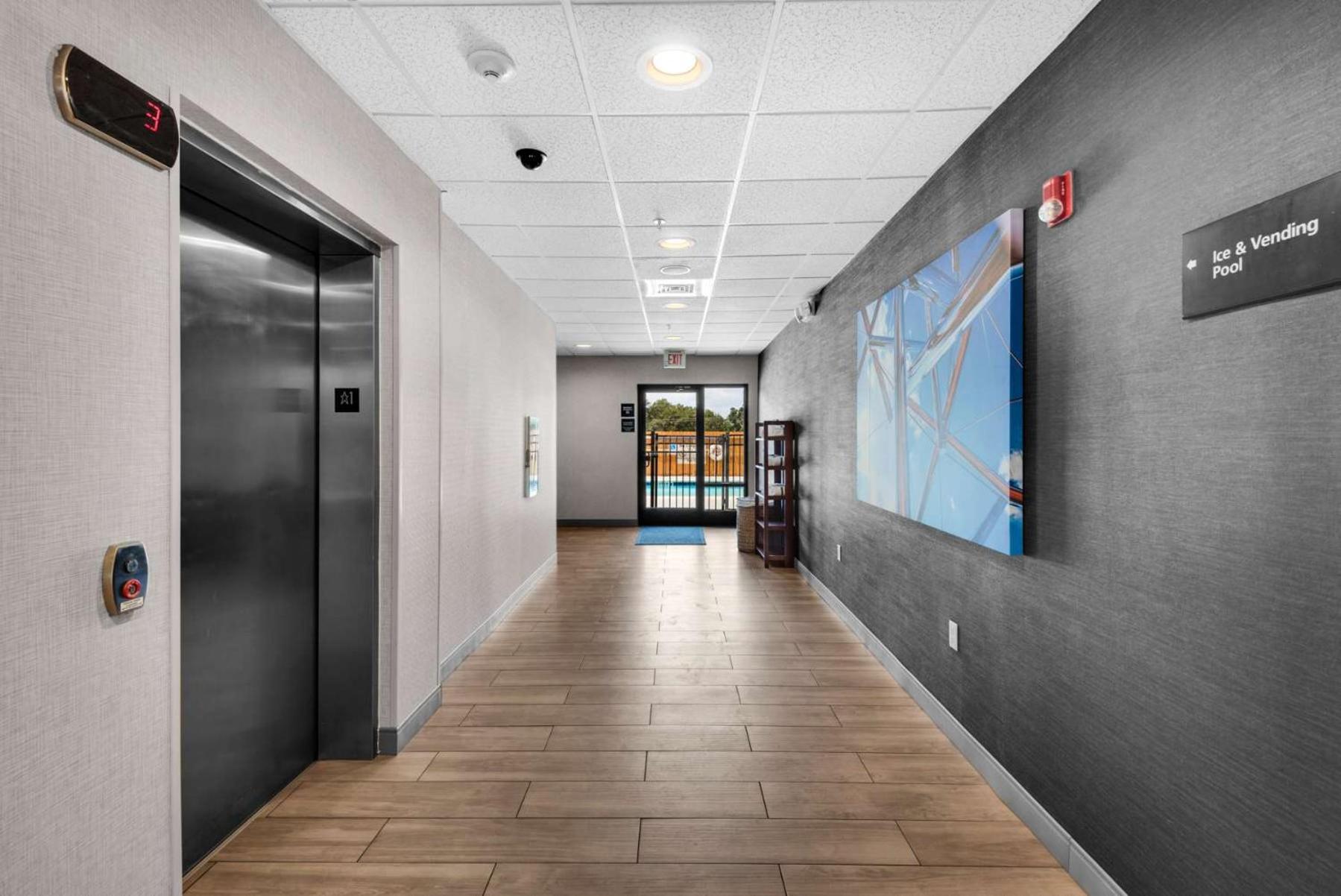 Hampton Inn & Suites Pensacola I-10 N At University Town Plaza Eksteriør billede