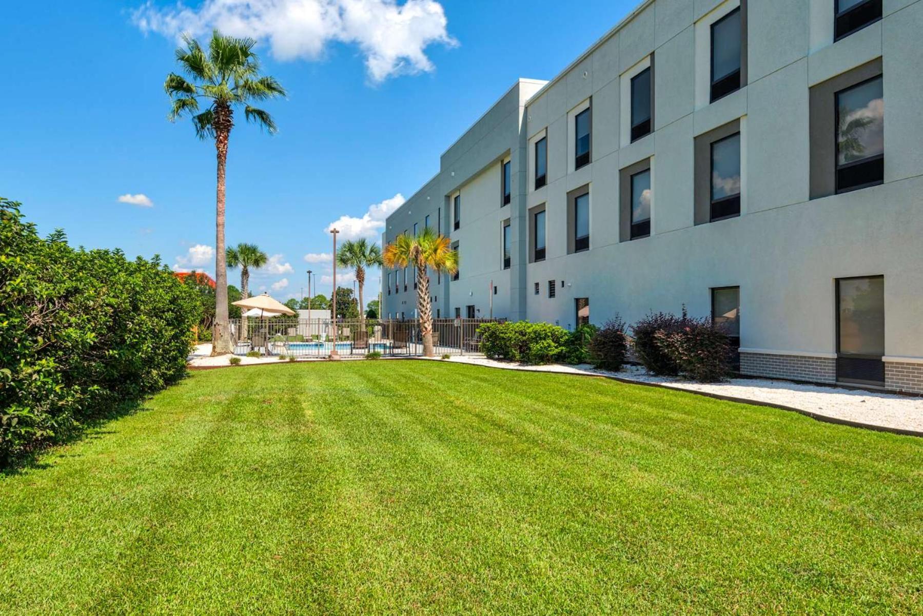 Hampton Inn & Suites Pensacola I-10 N At University Town Plaza Eksteriør billede